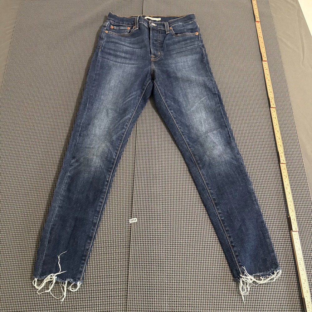Levis Wedgie Skinny Jeans Womens 27 Dark Wash Blue Raw Hem High Rise Pants